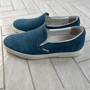 Jimmy Choo Men’s Exotic Crocodile Blue Embossed Leather slip on - size 41